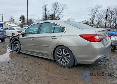 2018 Subaru Legacy 2.5I Premium z USA, uszkodzony, nr VIN 4S3BNAD65J3007895